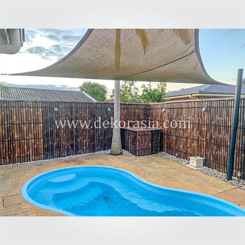 Black Bamboo Fence With 5 Back Slats - Image 3